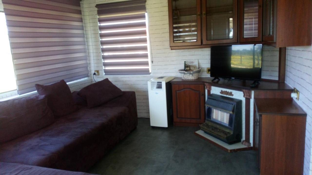 Mobil Home Vintage A La Ferme Des Buttons Rosnay  Luaran gambar